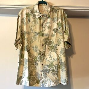 Tommy Bahama Silk SS button Front Shirt Floral
